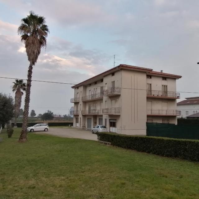 Апартаменты Casa A Due Passi Dal Mare Купра-Мариттима Экстерьер фото